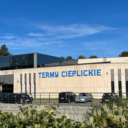 Sweet Home Cieplice Mountain View Apartament By The Main Park And Thermal Pools Jelenia Gora Ngoại thất bức ảnh