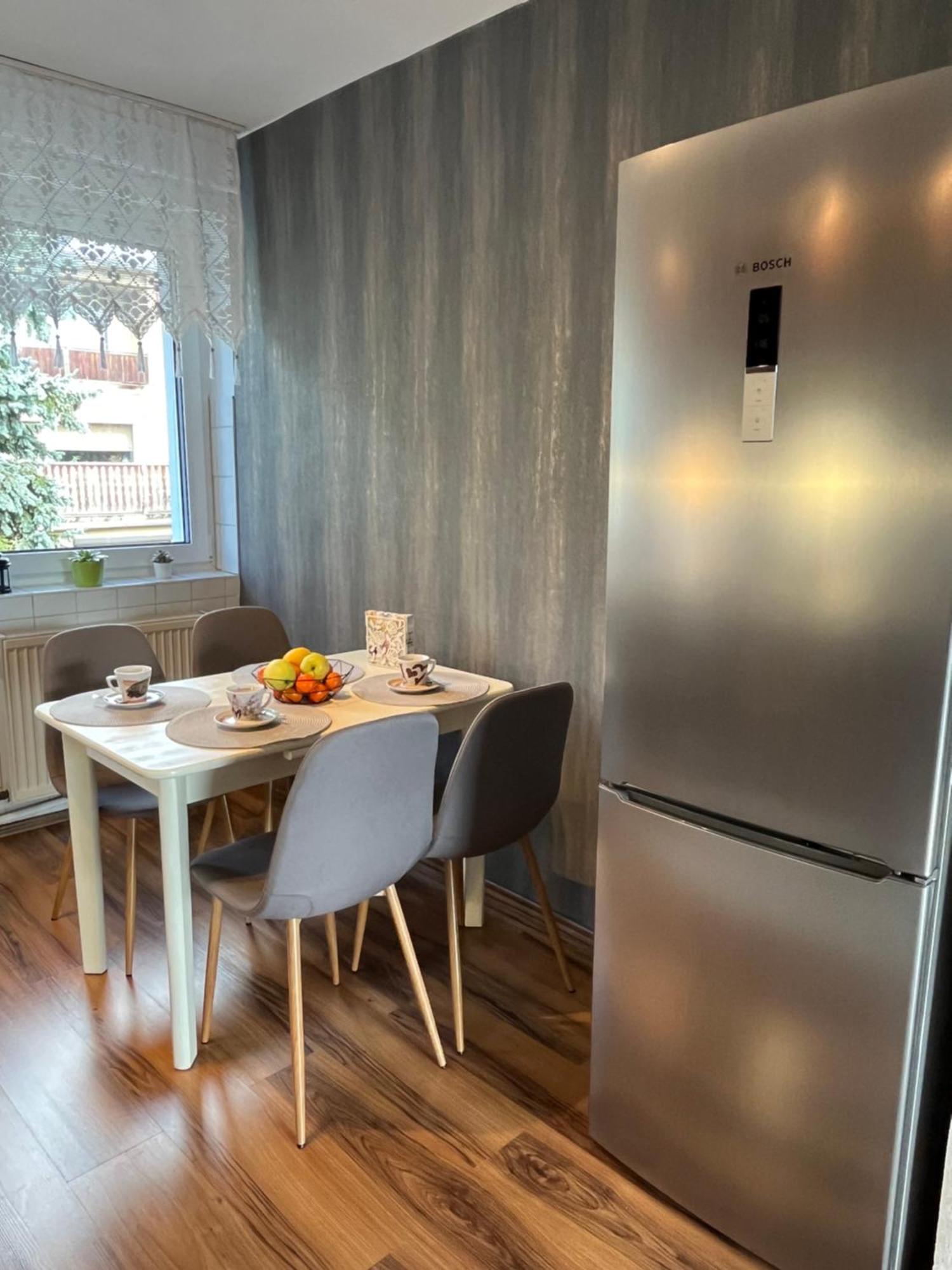Sweet Home Cieplice Mountain View Apartament By The Main Park And Thermal Pools Jelenia Gora Ngoại thất bức ảnh