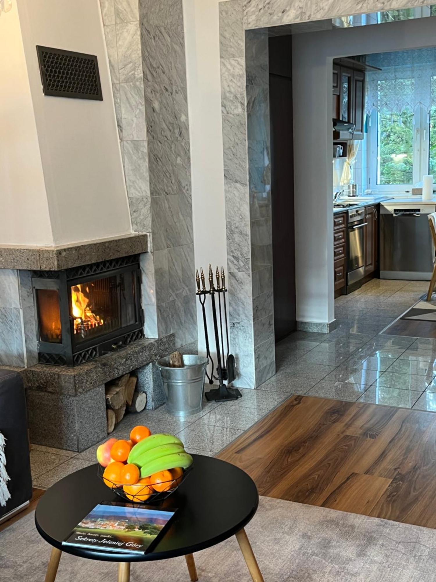 Sweet Home Cieplice Mountain View Apartament By The Main Park And Thermal Pools Jelenia Gora Ngoại thất bức ảnh